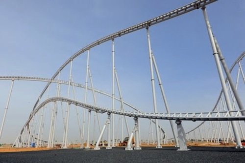 Ferrari World en Abu Dhabi. GT Roller Coaster